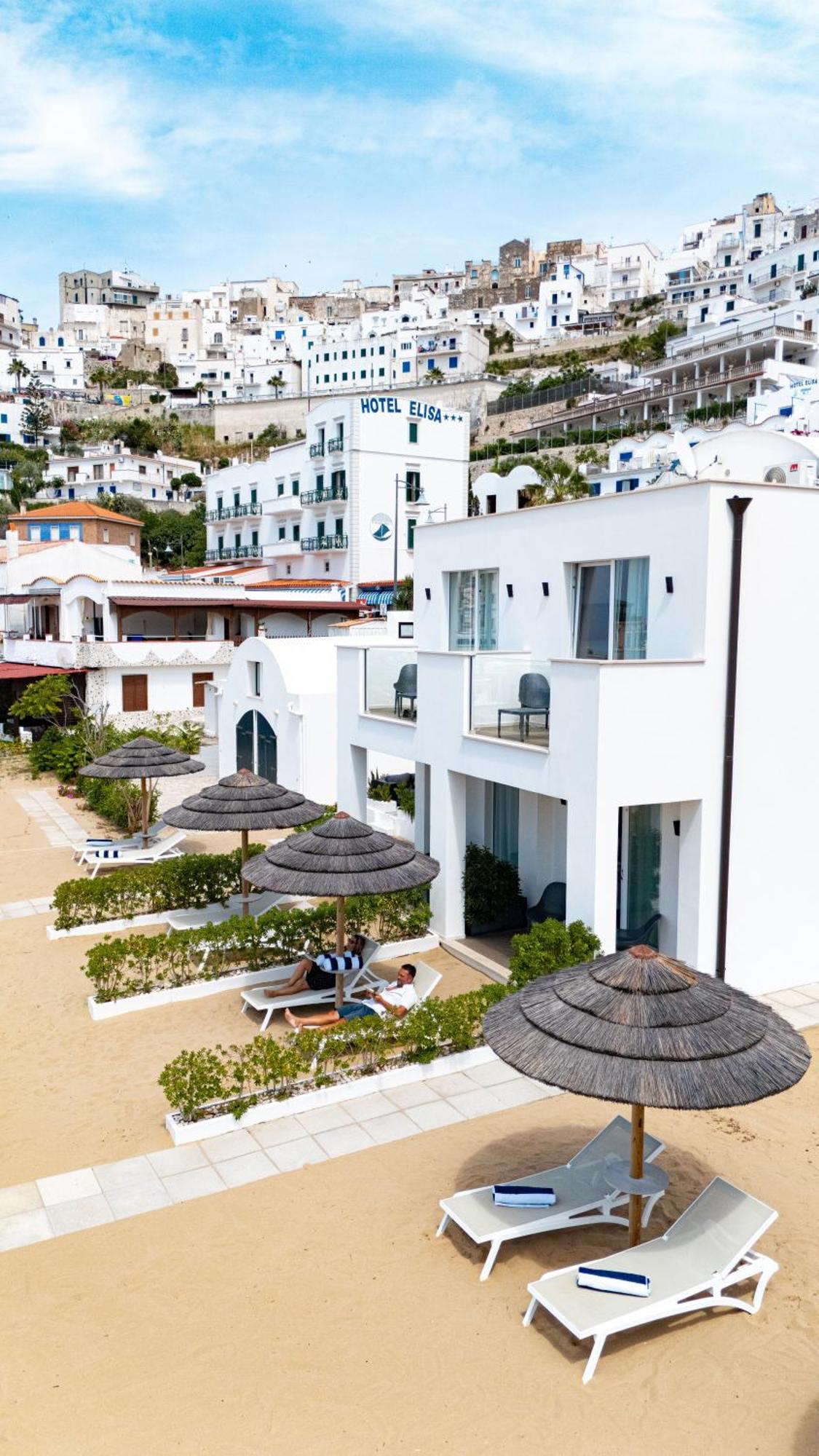 Marina Bay Beach Suites Peschici Exteriör bild