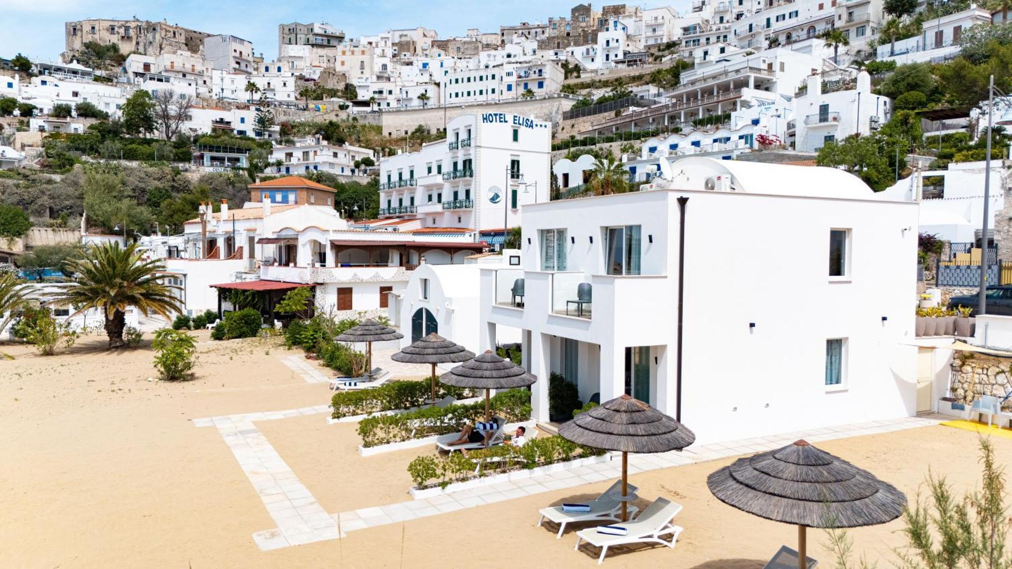 Marina Bay Beach Suites Peschici Exteriör bild